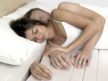 情侣或夫妻之间如何睡？能让他（她）们感到舒服 创意家居 第10张