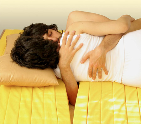 情侣或夫妻之间如何睡？能让他（她）们感到舒服 创意家居 第16张